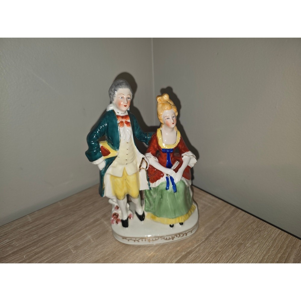 Vintage Moriyama Made in Occupied Japan Porcelain Colonial Couple Figurine 1023